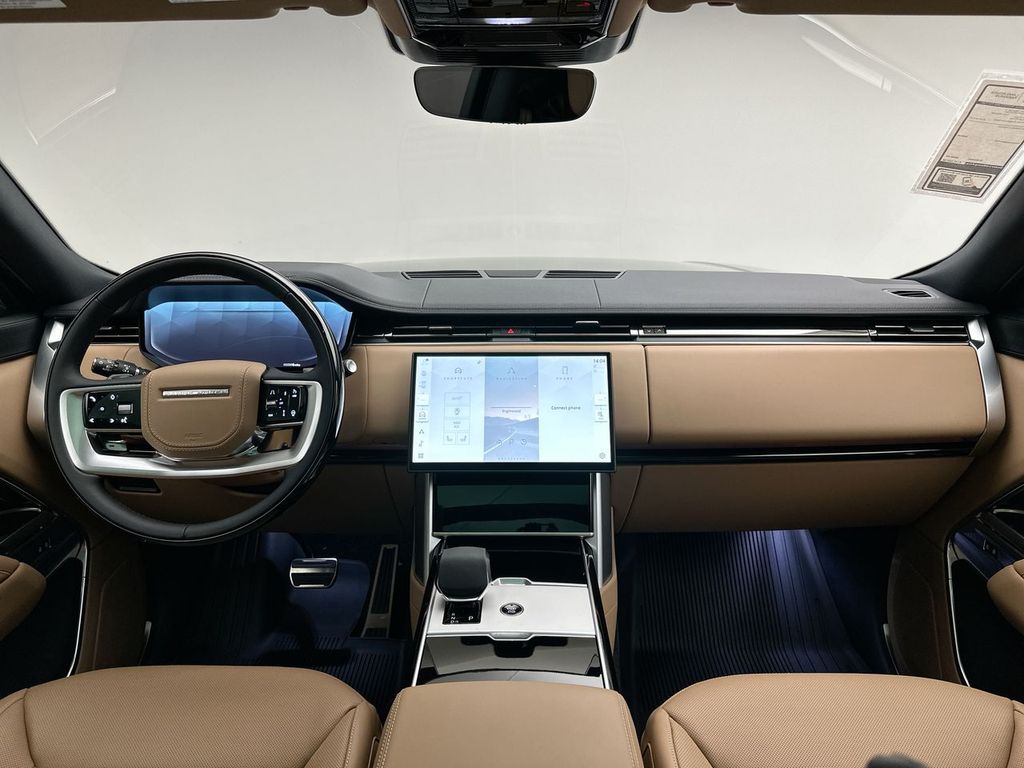 Thumbnail: 2025 Land Rover Range Rover - 7