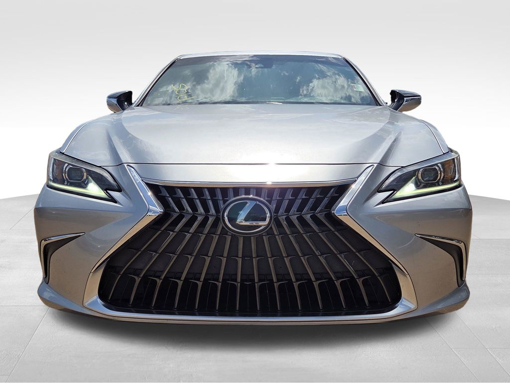 Used 2022 Lexus ES Sedan
