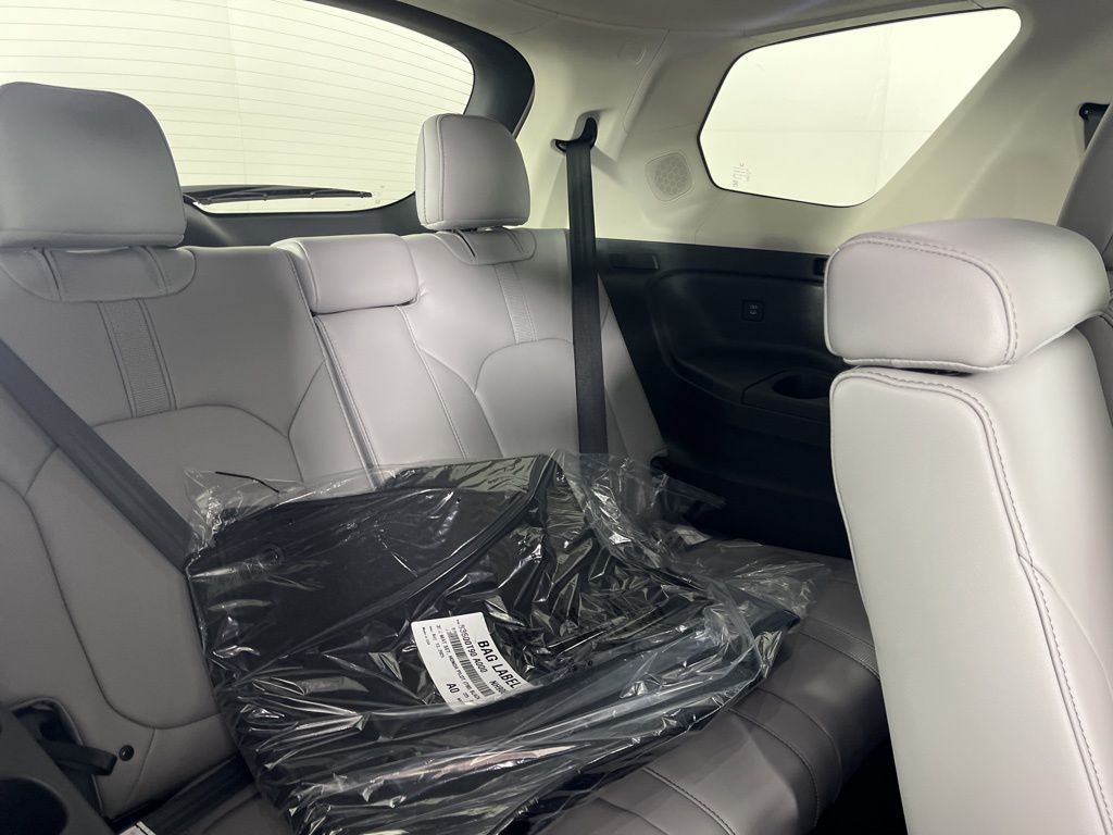 Thumbnail: 2025 Honda Pilot - 14