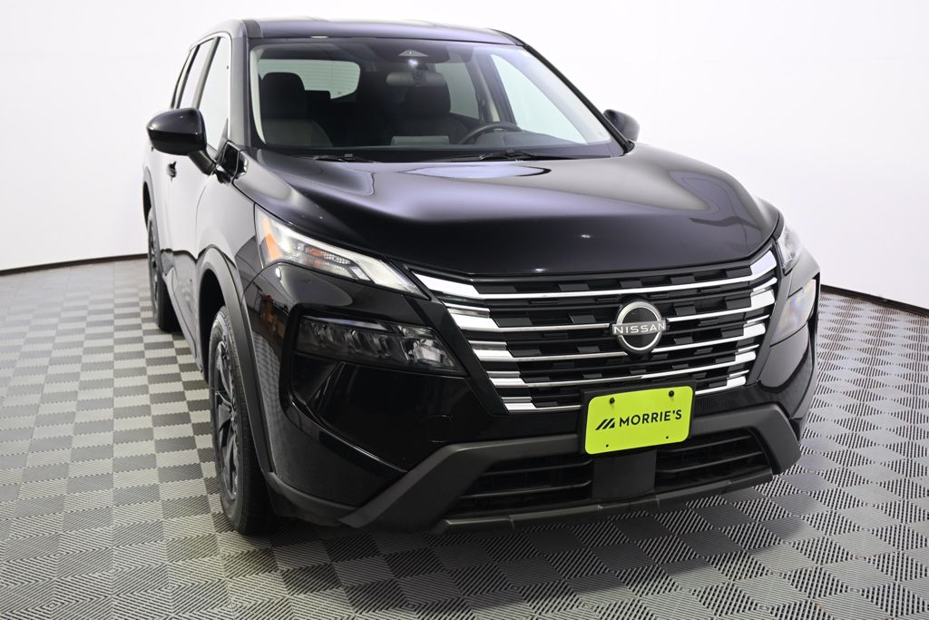 Used 2025 Black Nissan SV image 9