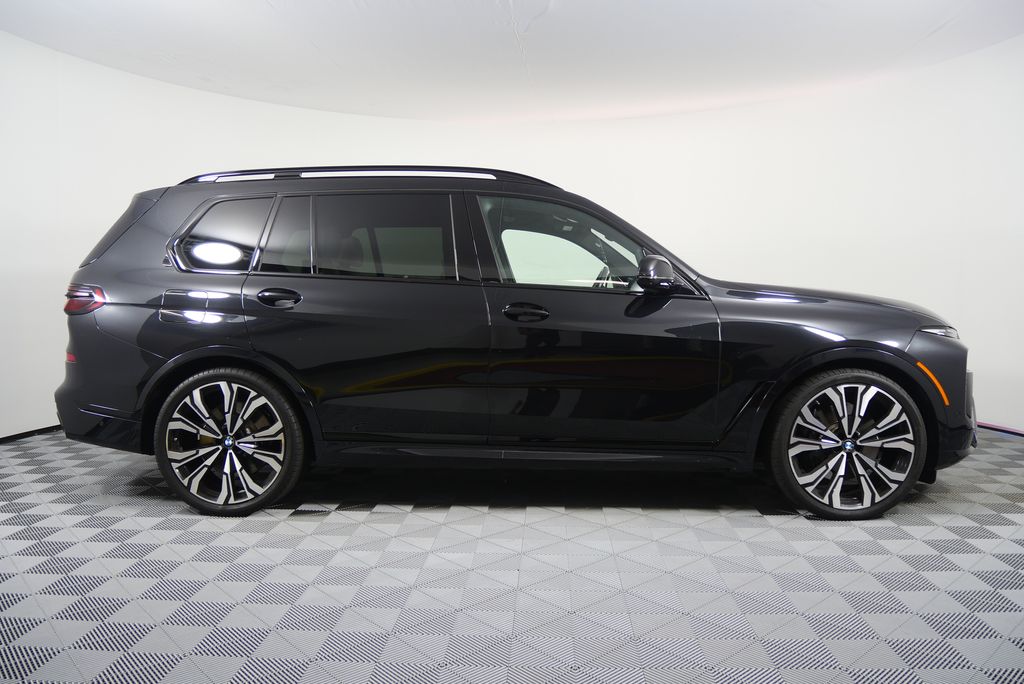 Thumbnail: 2024 BMW X7 - 2