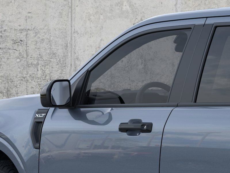 2025 Ford Maverick XLT photo