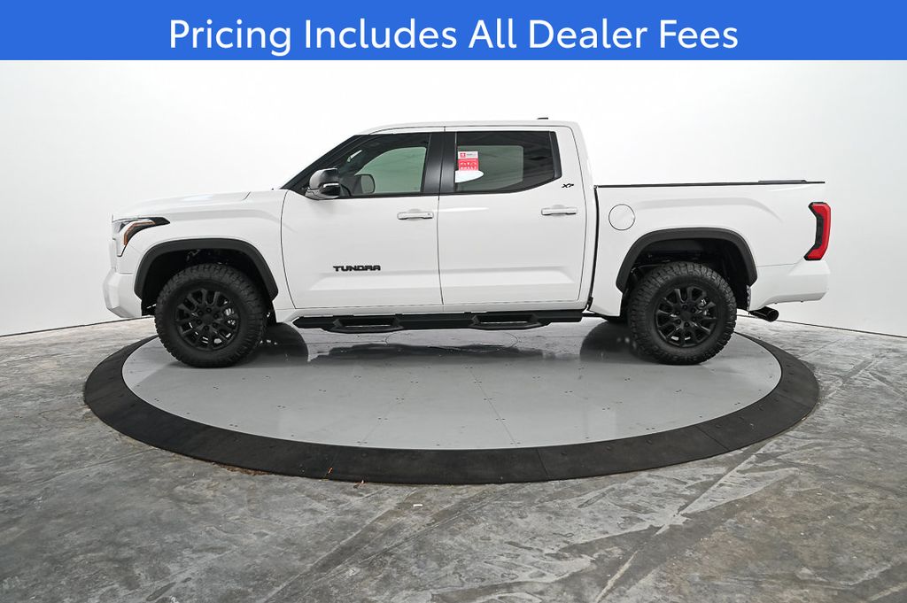 2026 Toyota Tundra SR5 - Photo 8