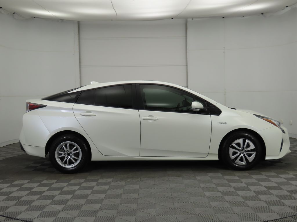 2018 Toyota Prius Four 4