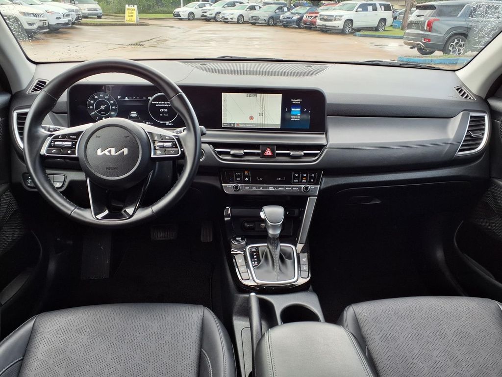 2024 Kia Seltos EX Gray at Shottenkirk Kia Fort Bend