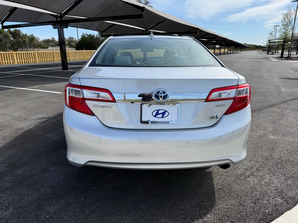 Thumbnail: 2012 Toyota Camry - 6