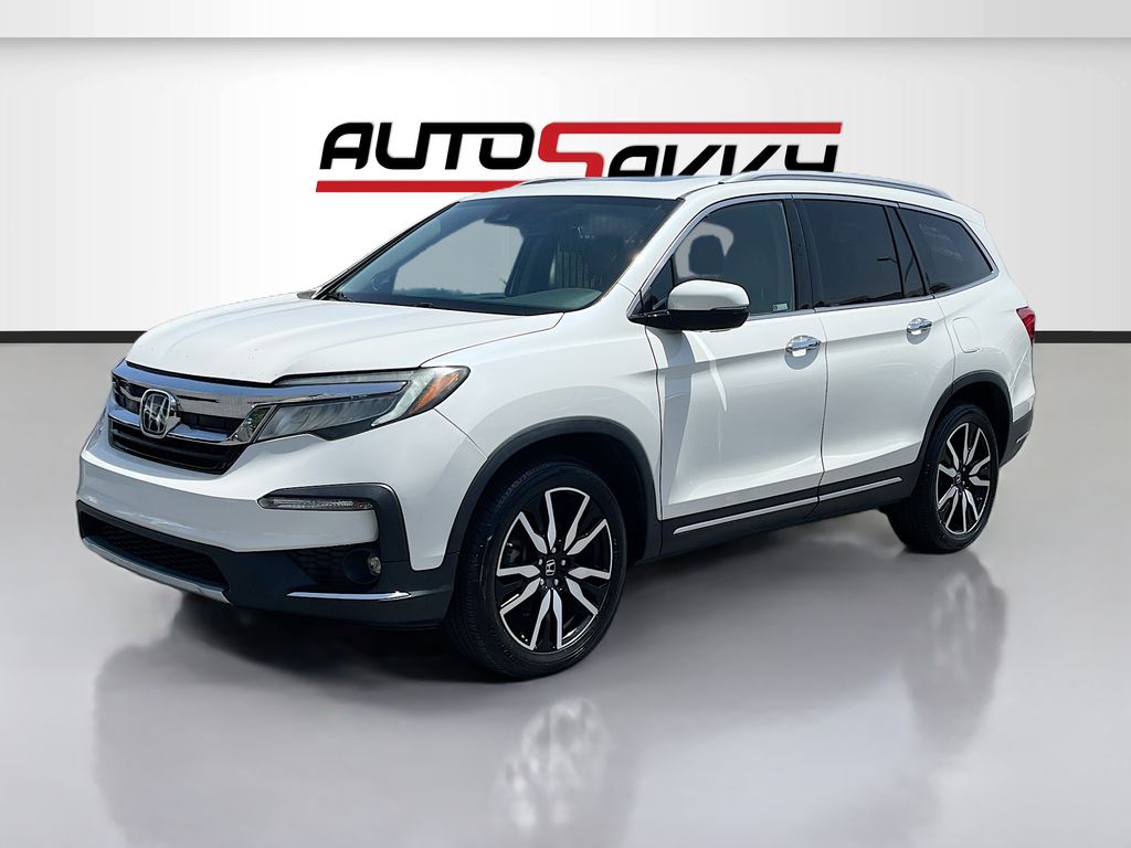 Used 2019 White Honda Touring image 3
