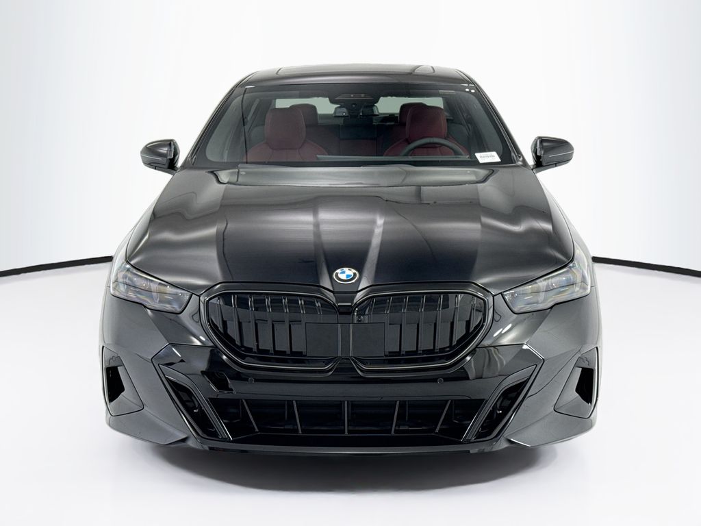 Thumbnail: 2027 BMW 5 Series - 2