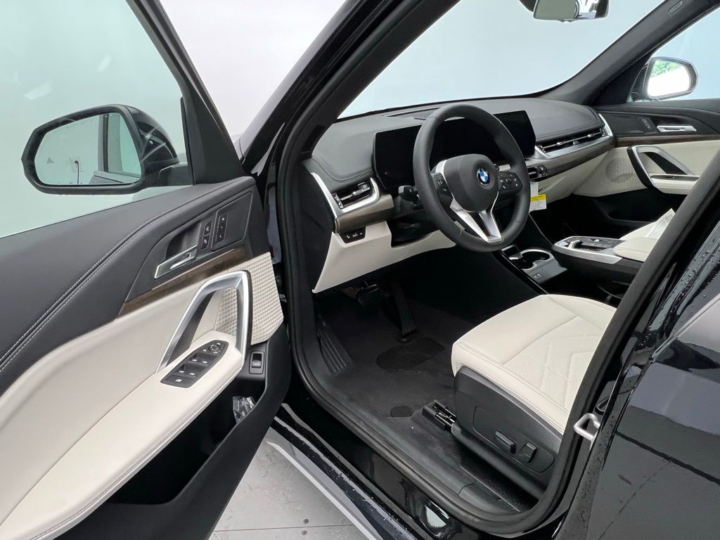 Thumbnail: 2026 BMW X1 - 21