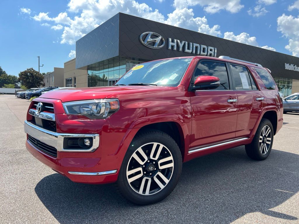 2023 Toyota 4Runner photo 1