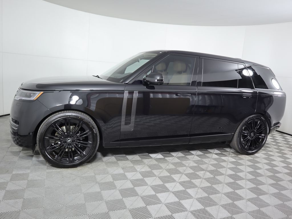 Thumbnail: 2025 Land Rover Range Rover - 8