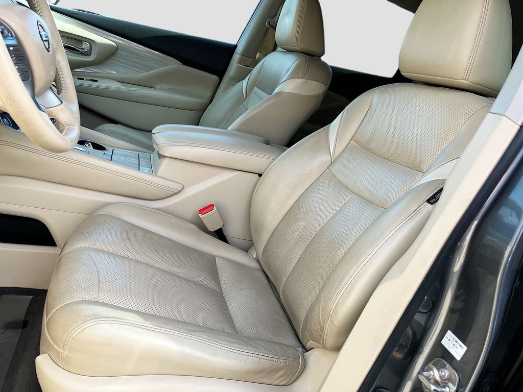 Used 2017 Gray Nissan SL image 21