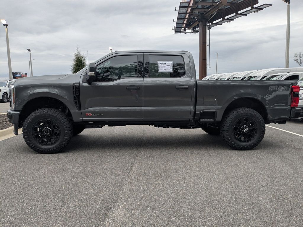 2026 Ford F-350 LARIAT