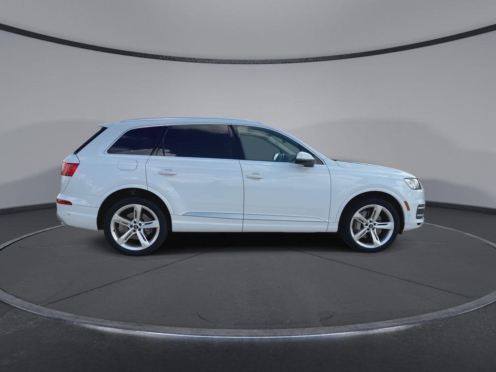 Thumbnail: 2019 Audi Q7 - 9