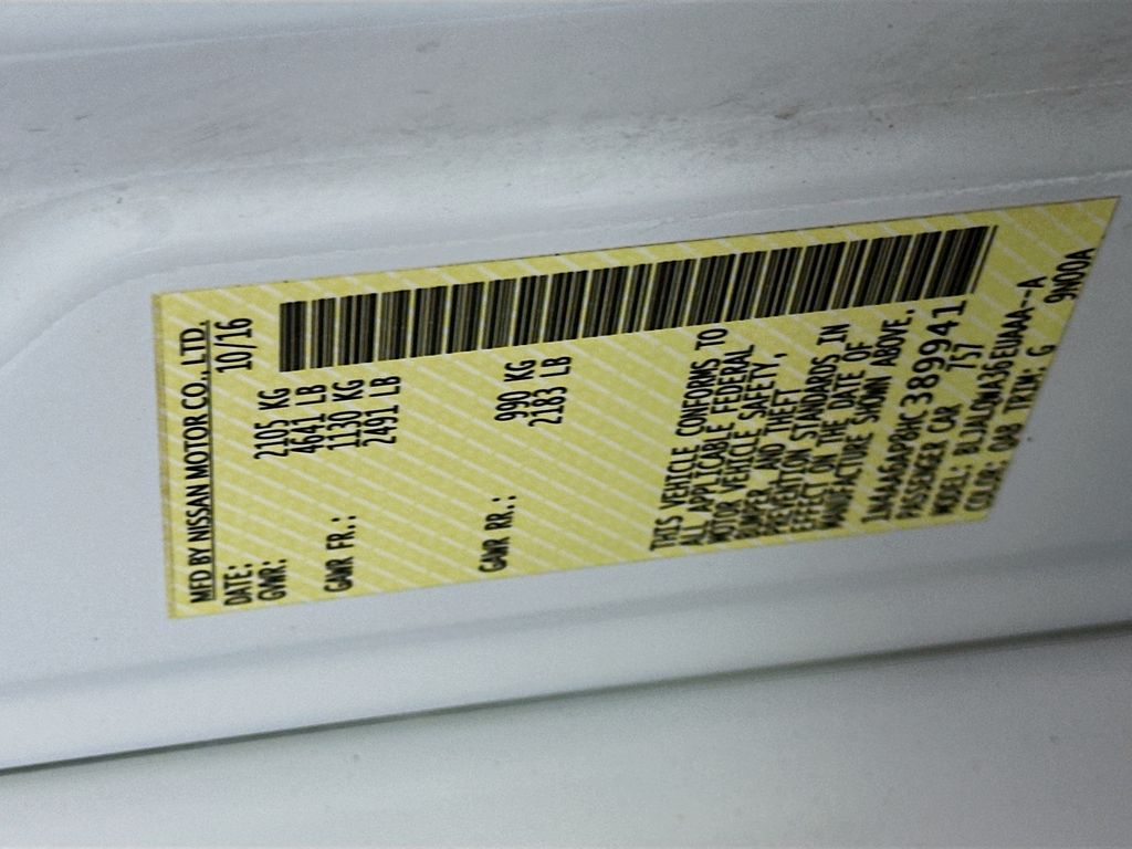 Thumbnail: 2017 Nissan Maxima - 32