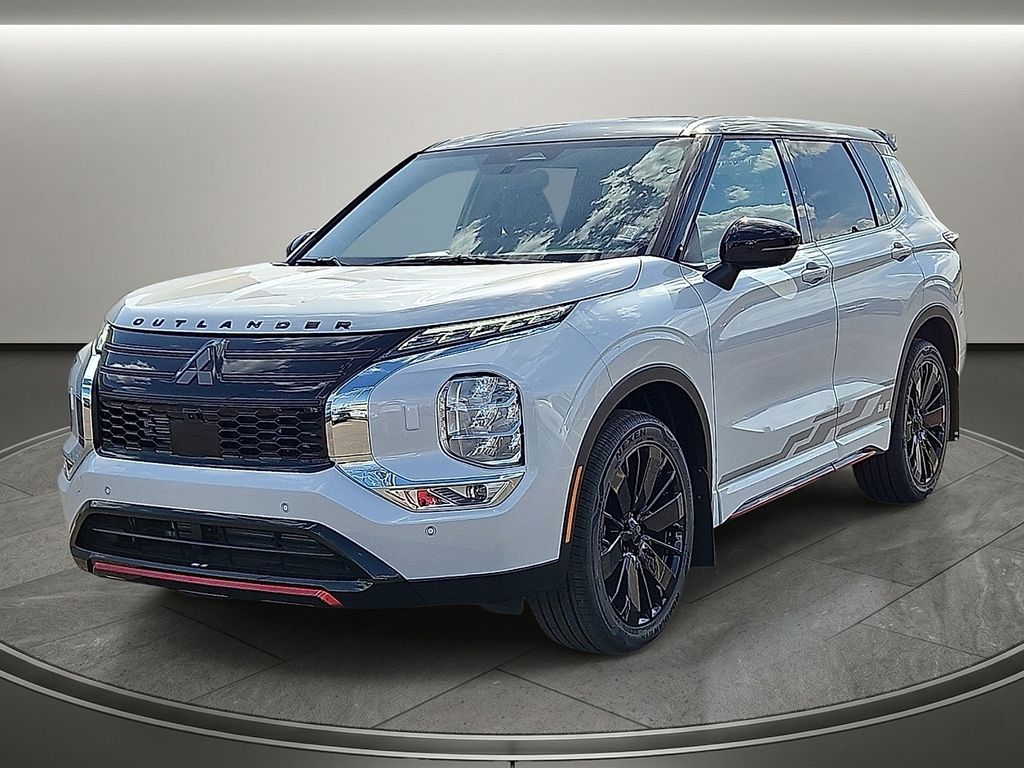 White Diamond/Black Roof 2026 Mitsubishi Outlander SUV / Crossover All-Wheel Drive Continuously Variable Transmission