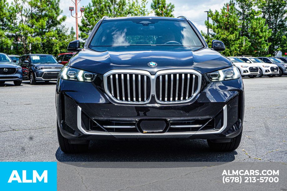 Used 2026 Black BMW sDrive40i image 9
