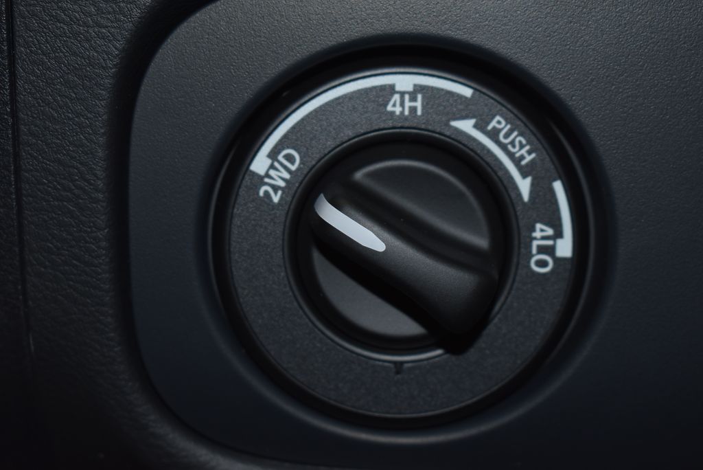 Thumbnail: 2026 Nissan Frontier - 28