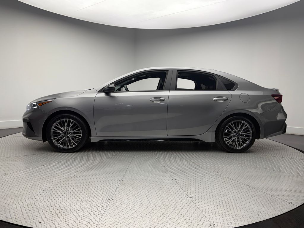 Thumbnail: 2023 Kia Forte - 5