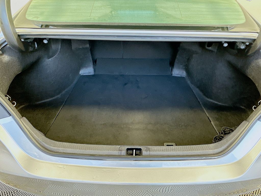 Thumbnail: 2024 Toyota Camry - 24