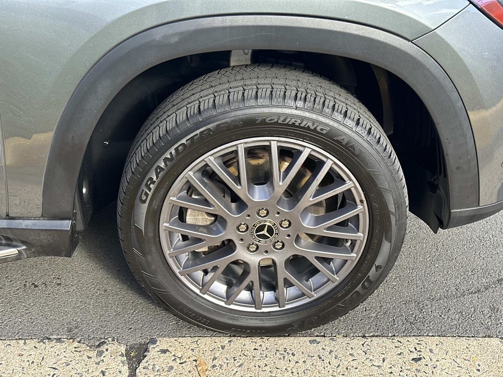 Thumbnail: 2022 Mercedes-Benz GLE - 17