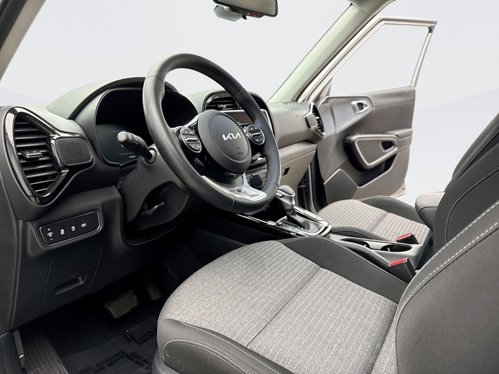 Thumbnail: 2025 Kia Soul - 10