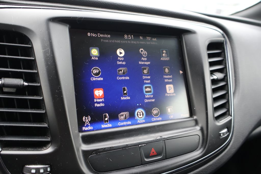 Thumbnail: 2016 Chrysler 200 - 22