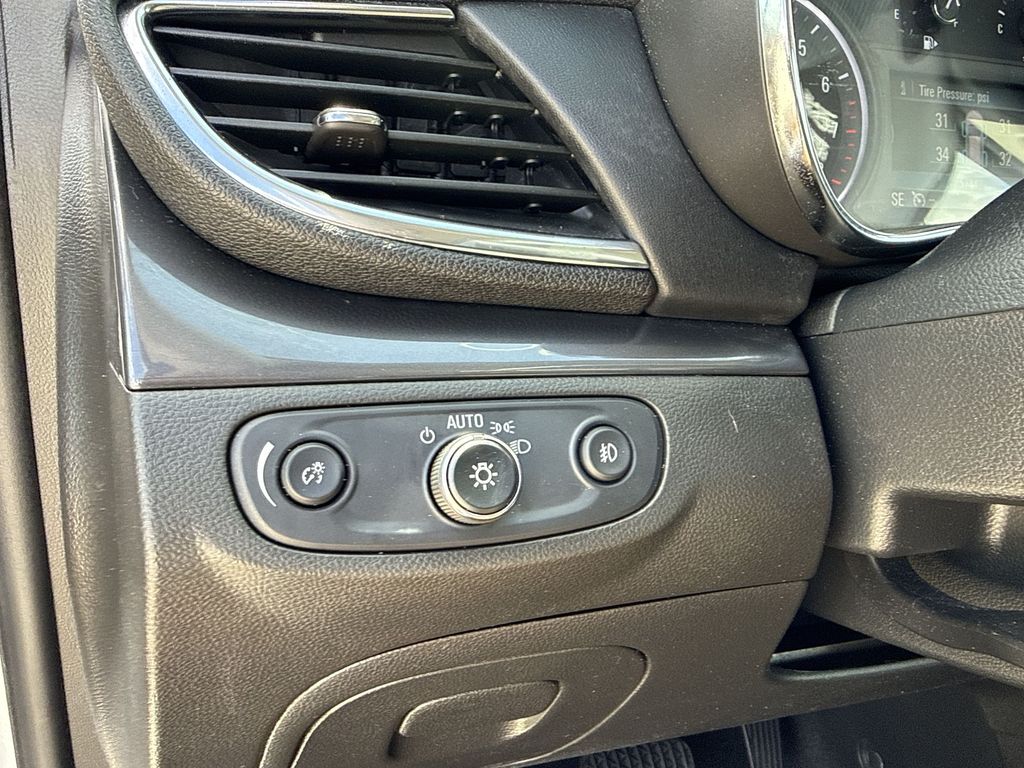 Thumbnail: 2018 Buick Encore - 28