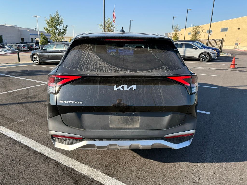 Thumbnail: 2023 Kia Sportage - 5