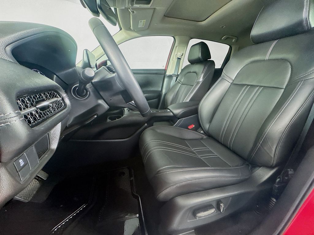 Used Car 2025 Honda Hr-v  Ex-l For Sale Under $30,000 In Austin, Texas