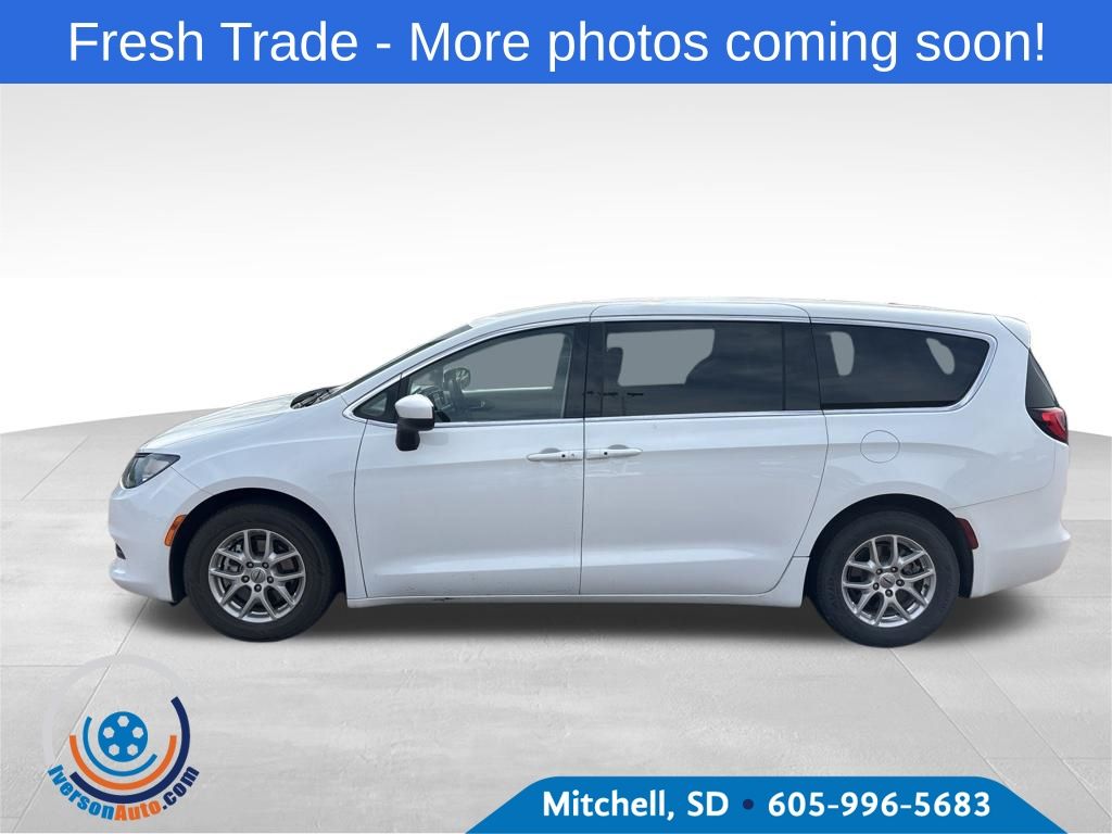 2023 Chrysler Voyager LX FWD