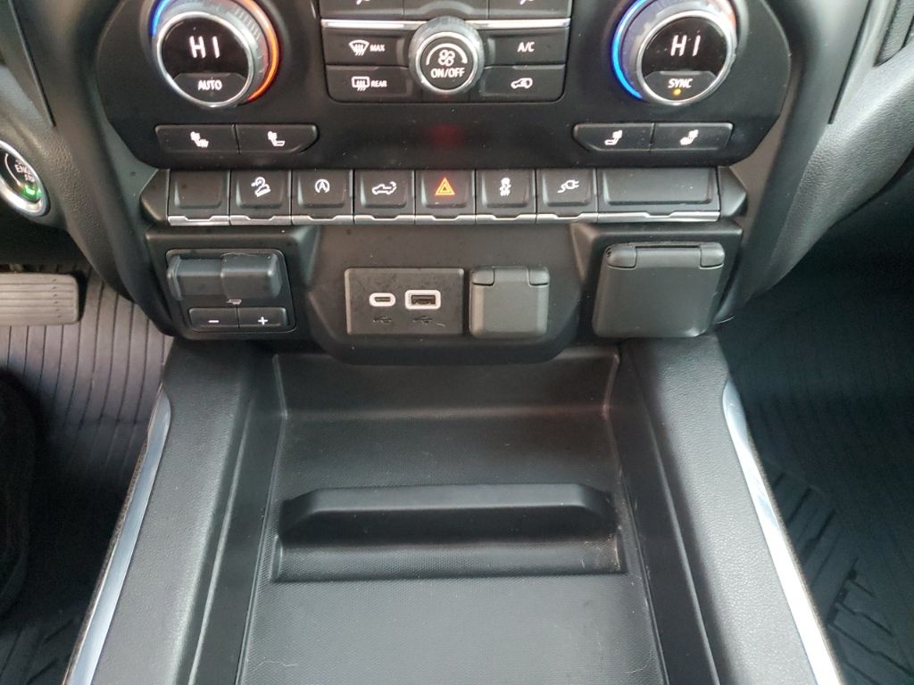 Used Car 2021 Chevrolet Silverado 1500  Lt Trail Boss For Sale Under $40,000 In Austin, Texas