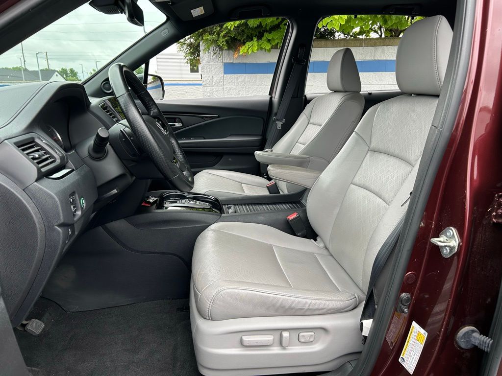 Thumbnail: 2020 Honda Passport - 17