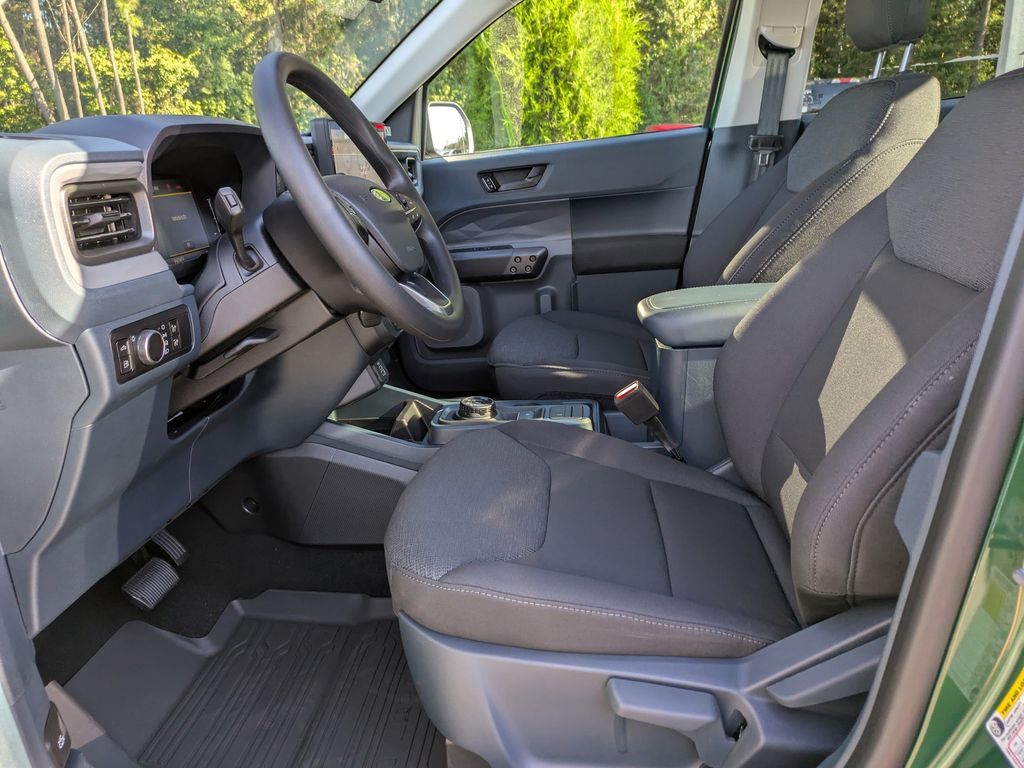 2025 Ford Maverick XL