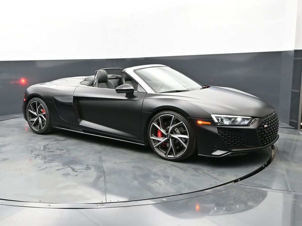 Orange (Tango Red) 2021 Audi R8 V10 Spyder RWD Convertible Rear-Wheel Drive 7-Speed Automatic