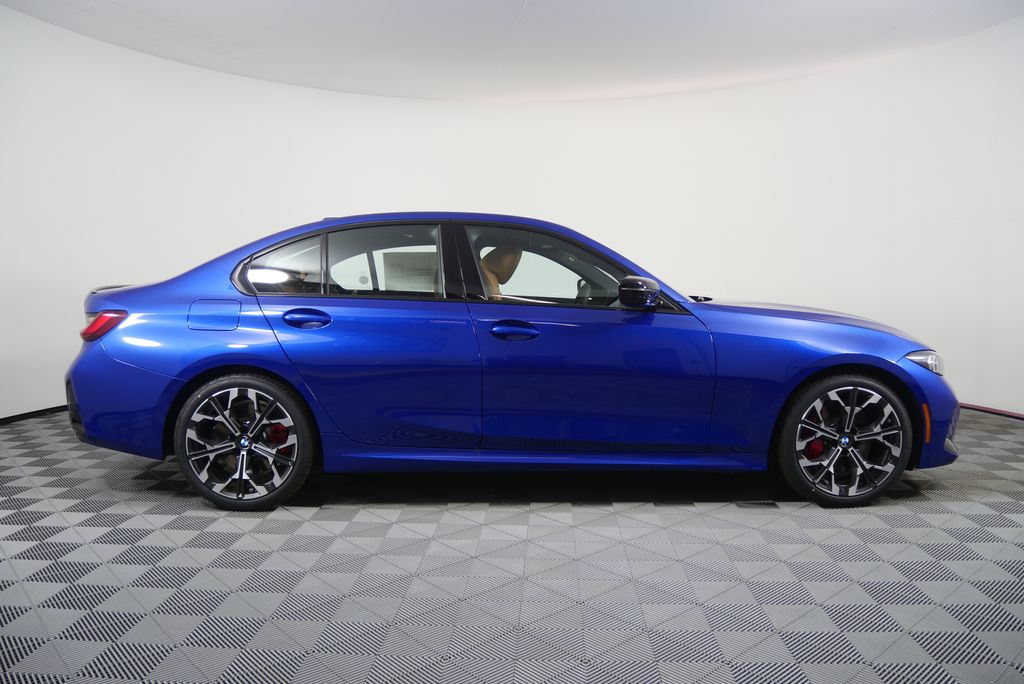 Thumbnail: 2026 BMW 3 Series - 2