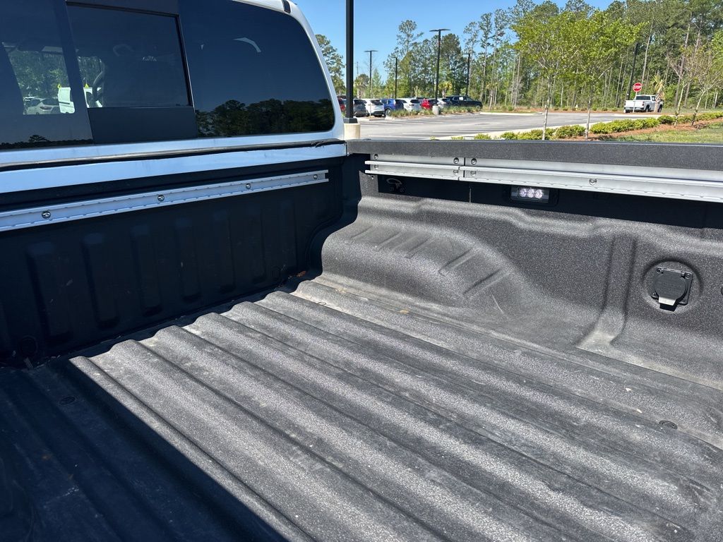2023 Glacier White Nissan Frontier PRO-X RWD Truck