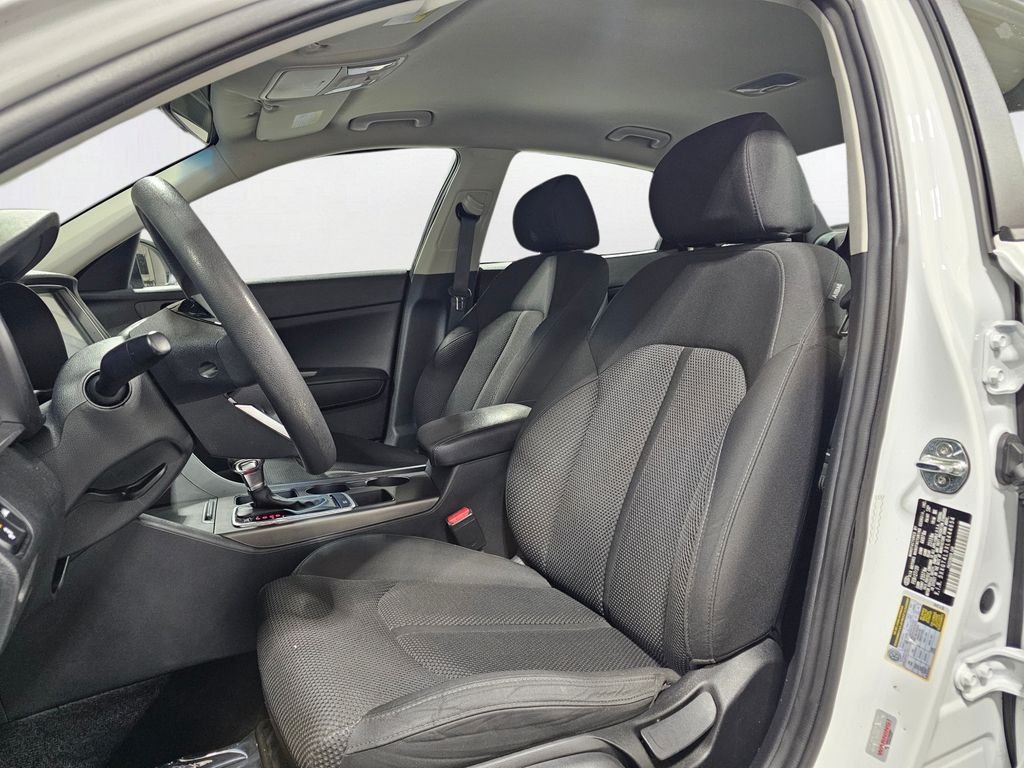 Used 2020 White Kia LX image 4