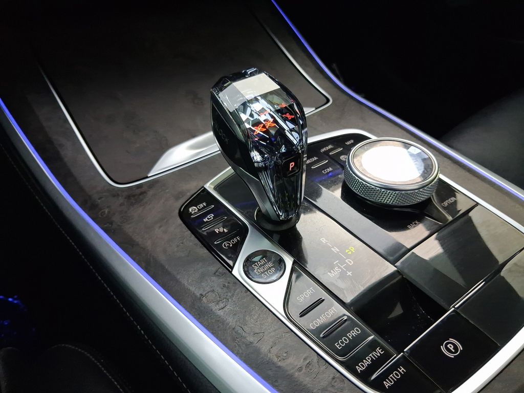 Used 2020 Gray BMW sDrive40i image 26
