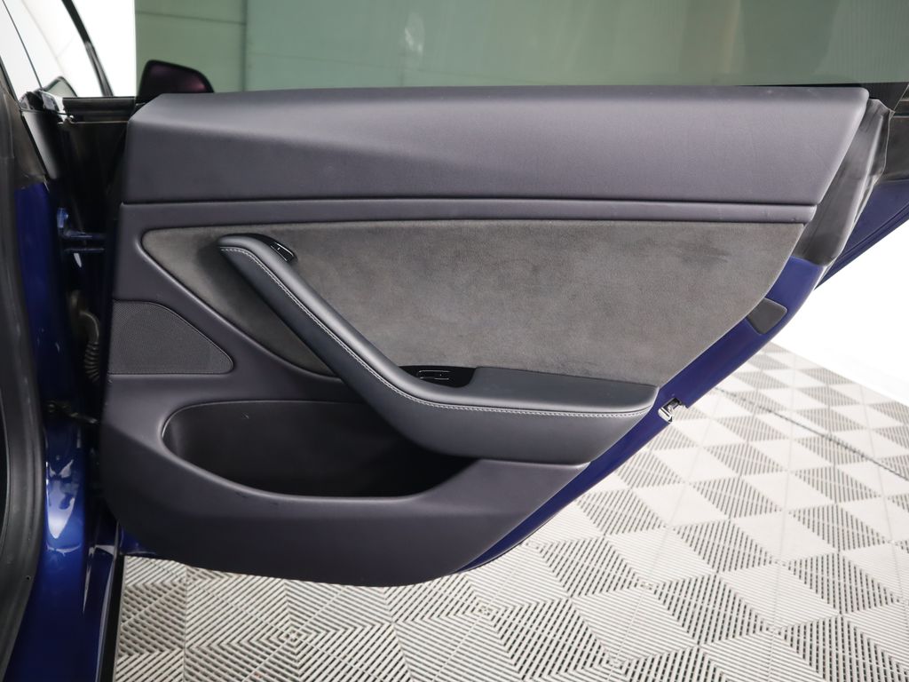 2019 Tesla Model 3 Performance 28