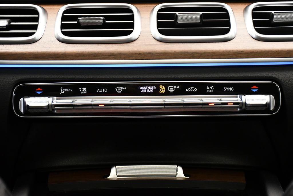 Thumbnail: 2026 Mercedes-Benz GLE - 28