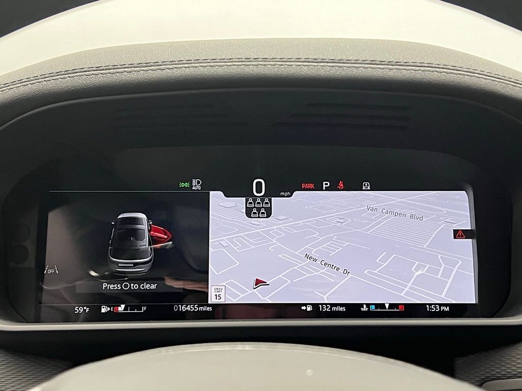 Thumbnail: 2025 Land Rover Discovery - 15