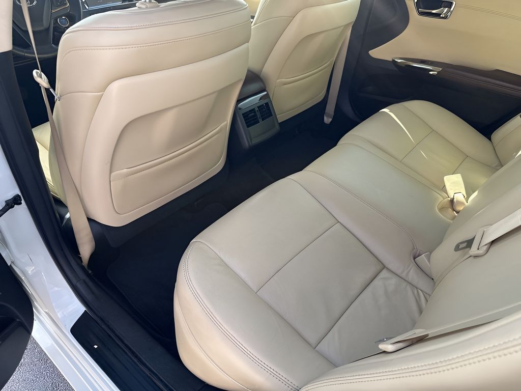 Used Car 2015 Toyota Avalon Hybrid  Xle Touring For Sale Under $15,000 In Austin, Texas