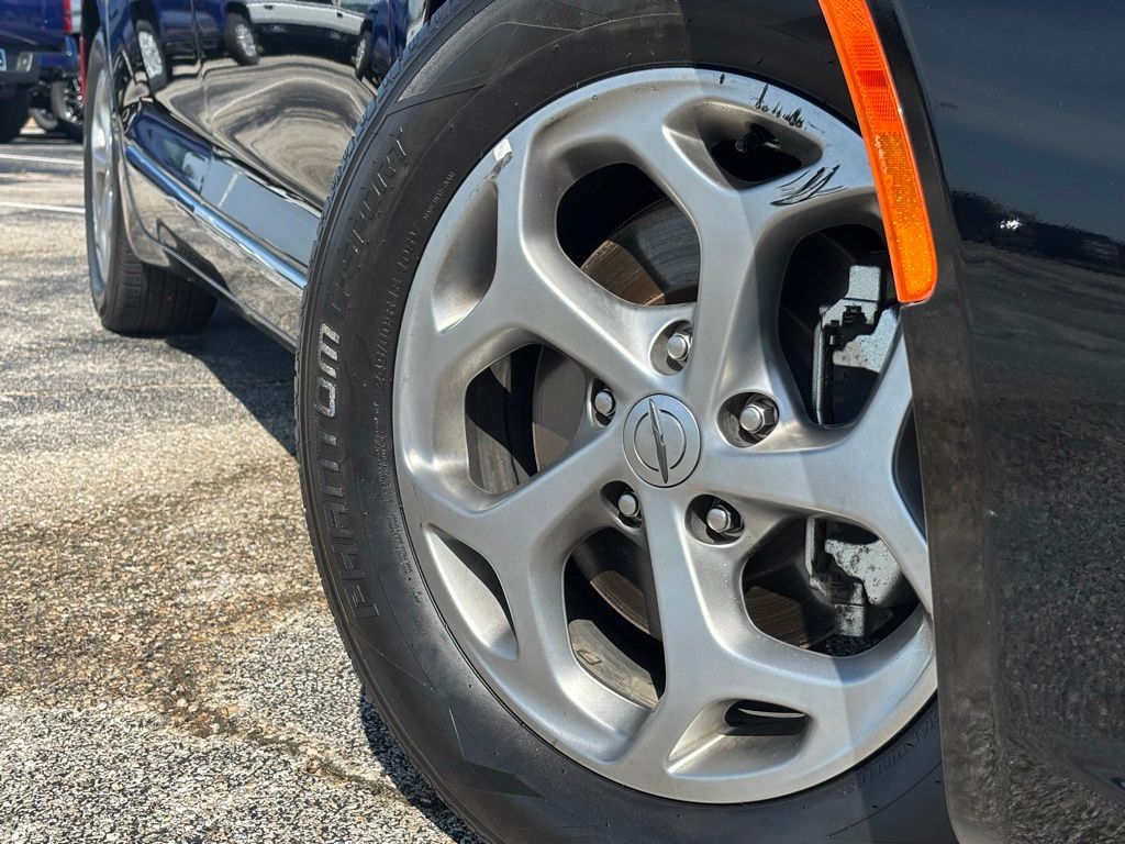 2023 Chrysler Pacifica Limited photo