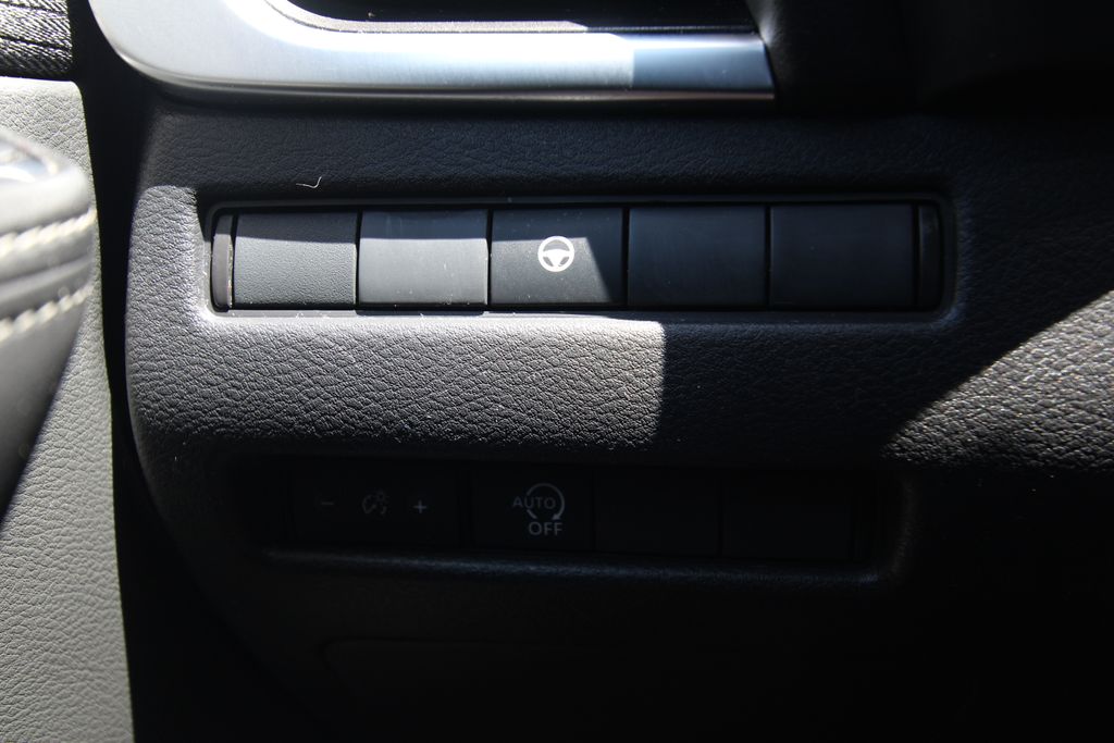 Used 2023 Nissan Rogue SUV