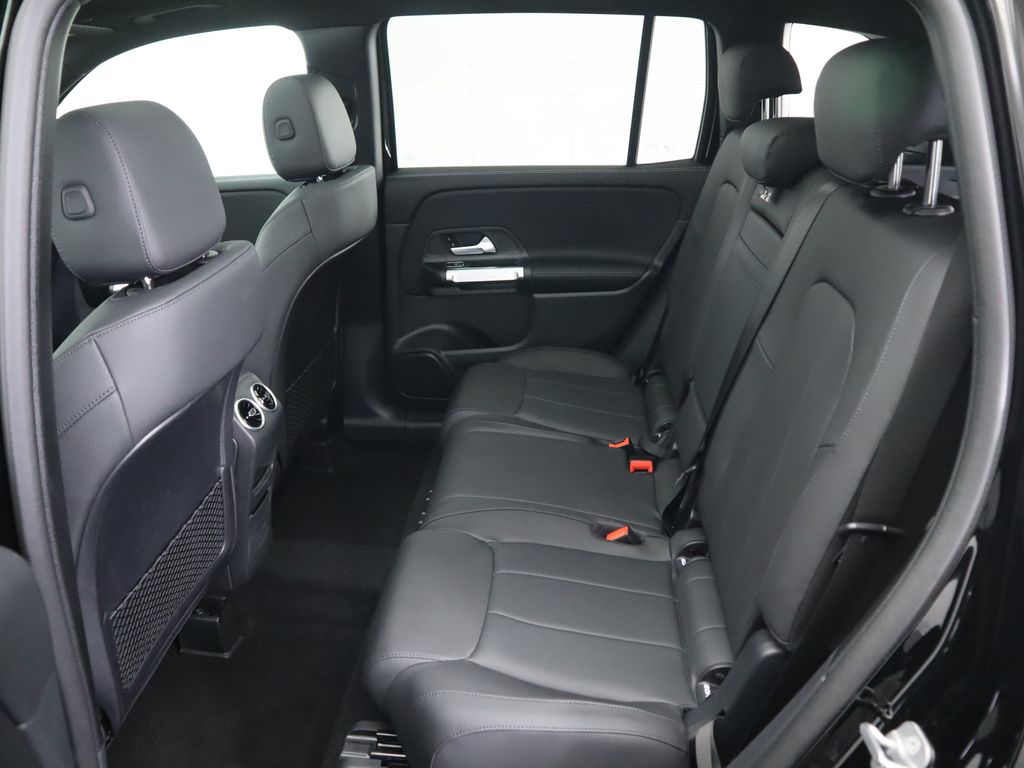 Thumbnail: 2025 Mercedes-Benz GLB - 21