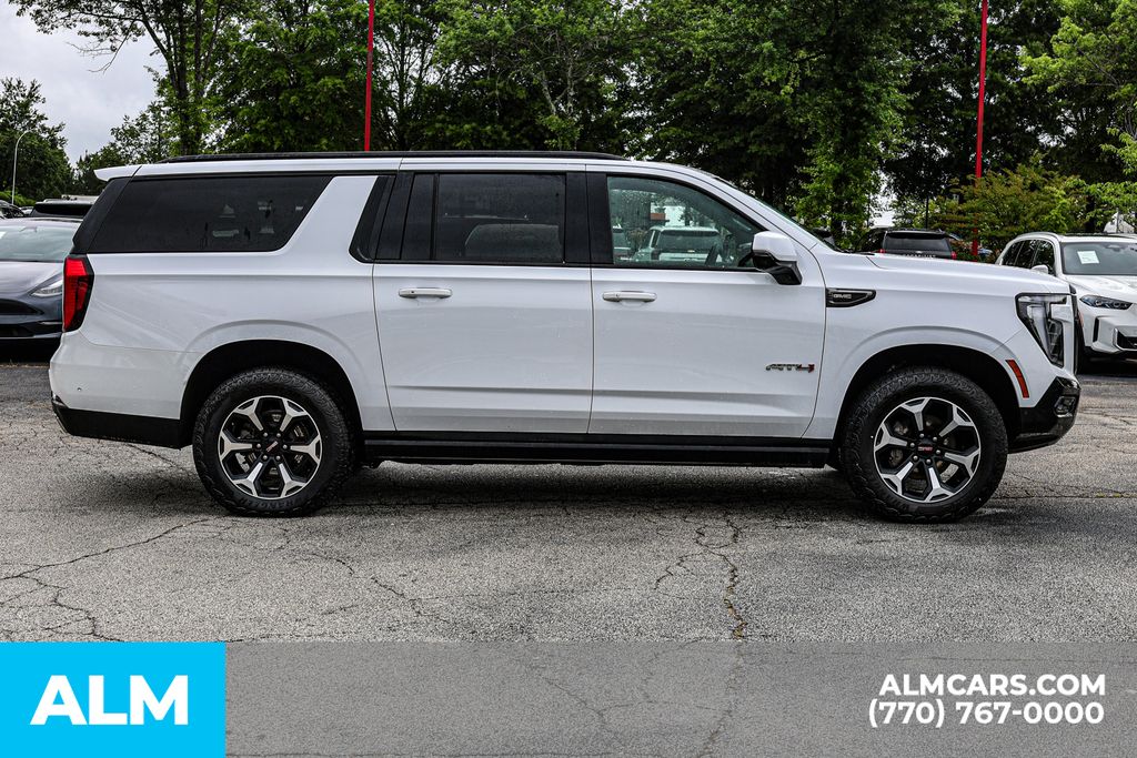 Used 2025 White GMC AT4 image 10