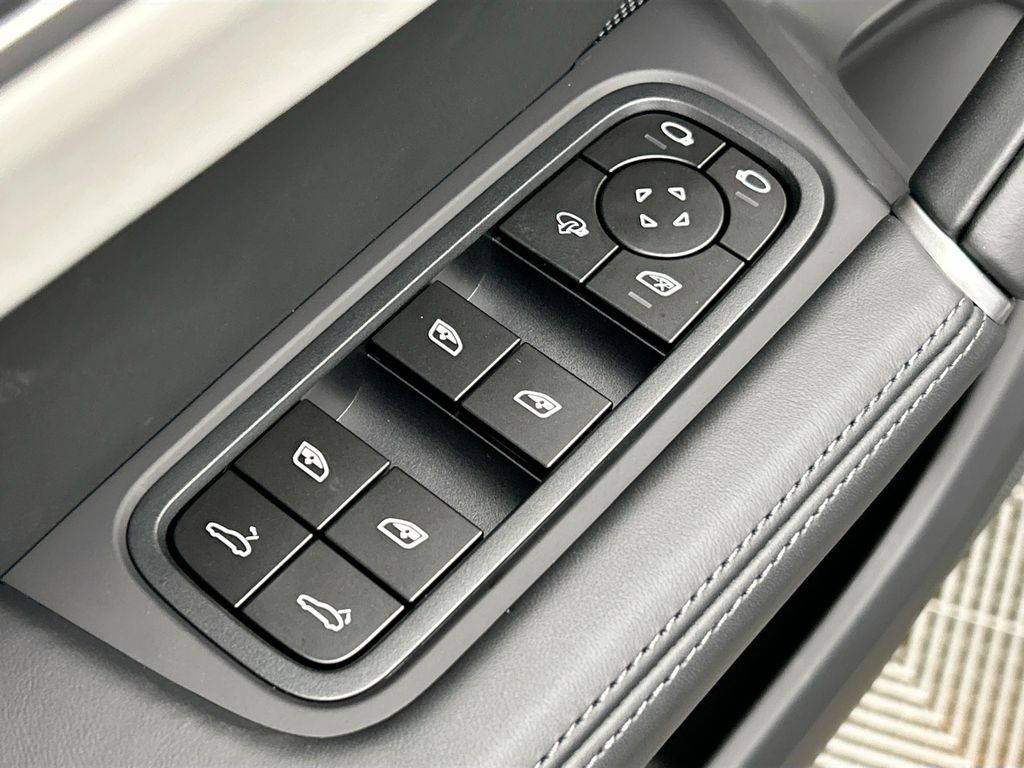 Thumbnail: 2026 Porsche  - 24