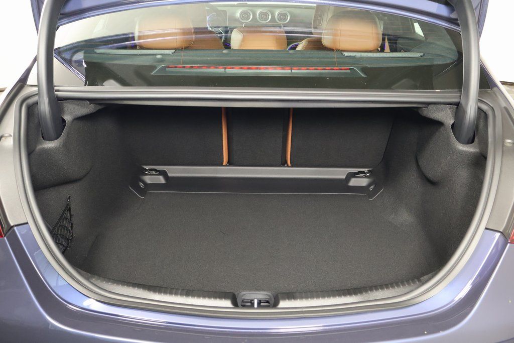 Thumbnail: 2025 Mercedes-Benz C-Class - 8