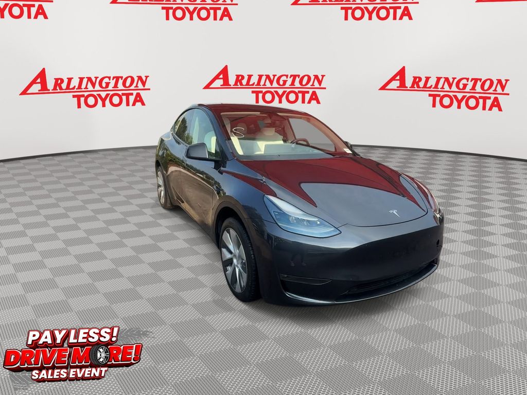 Used 2024 Tesla Model Y Long Range with VIN 7SAYGDEE2RA255130 for sale in Jacksonville, FL